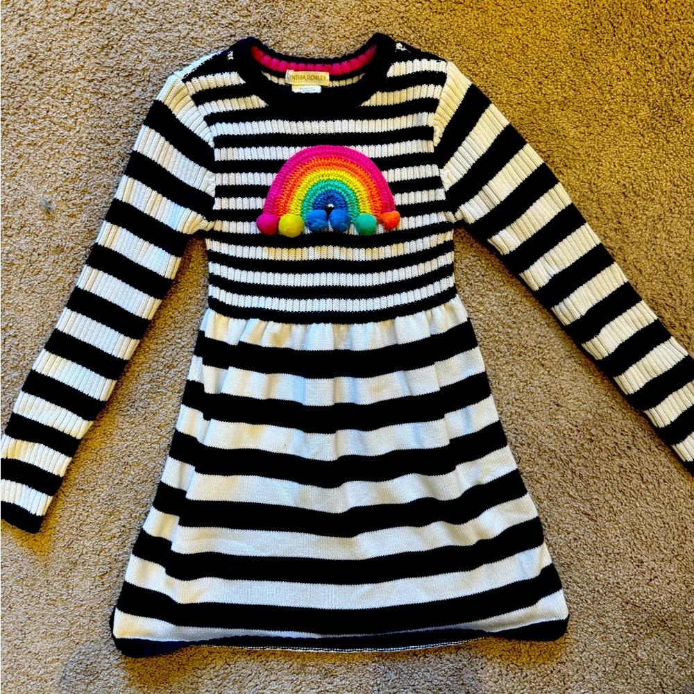 Girls Blue and White Dress with Rainbow. Size: 7/8. Excellent condition.
